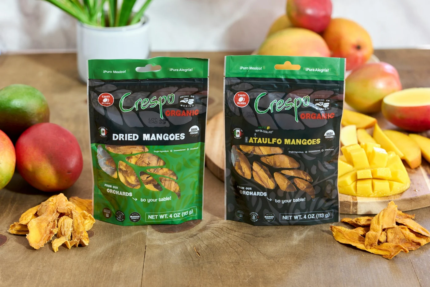 Crespo Organic dried mango and dried Ataulfo mango bags with fresh fruit