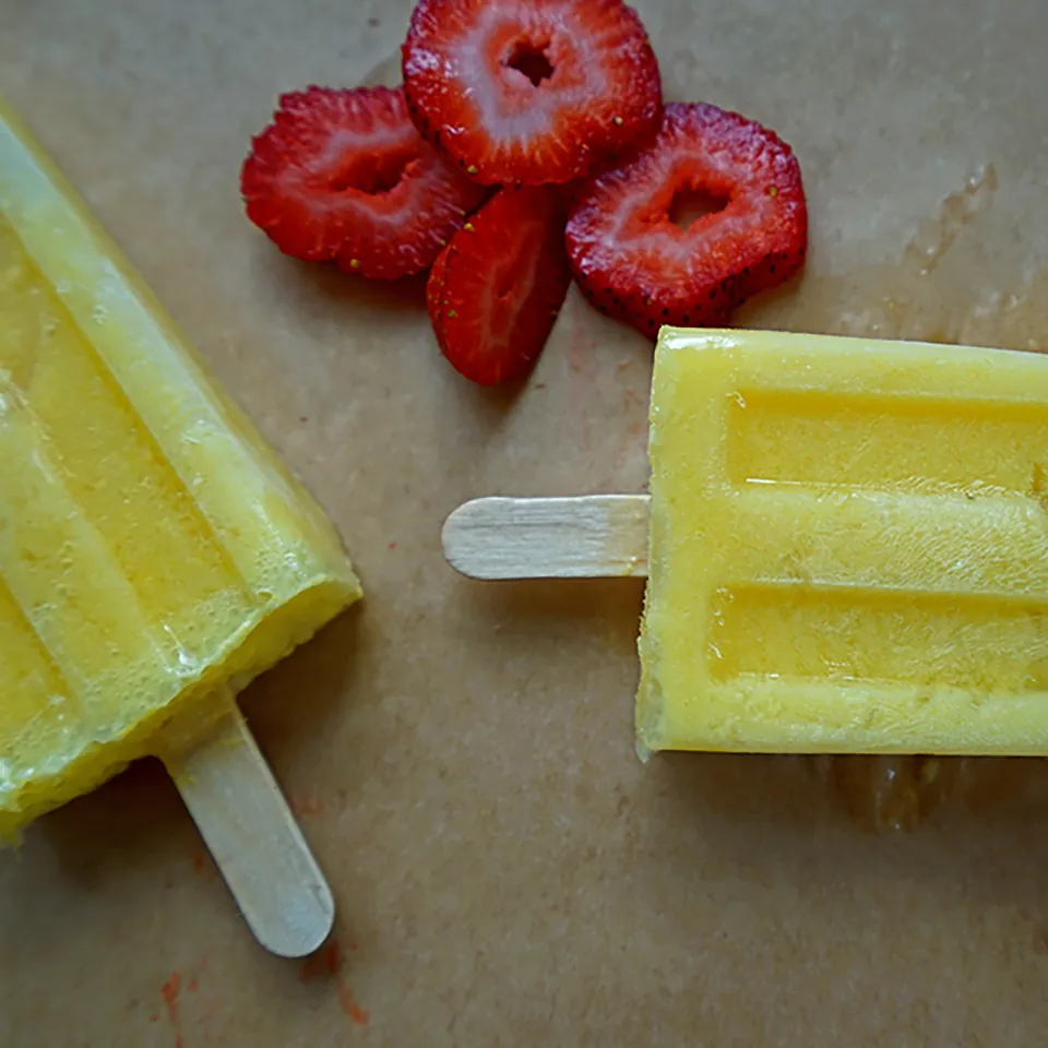 Mango Yogurt Smoothie Pops